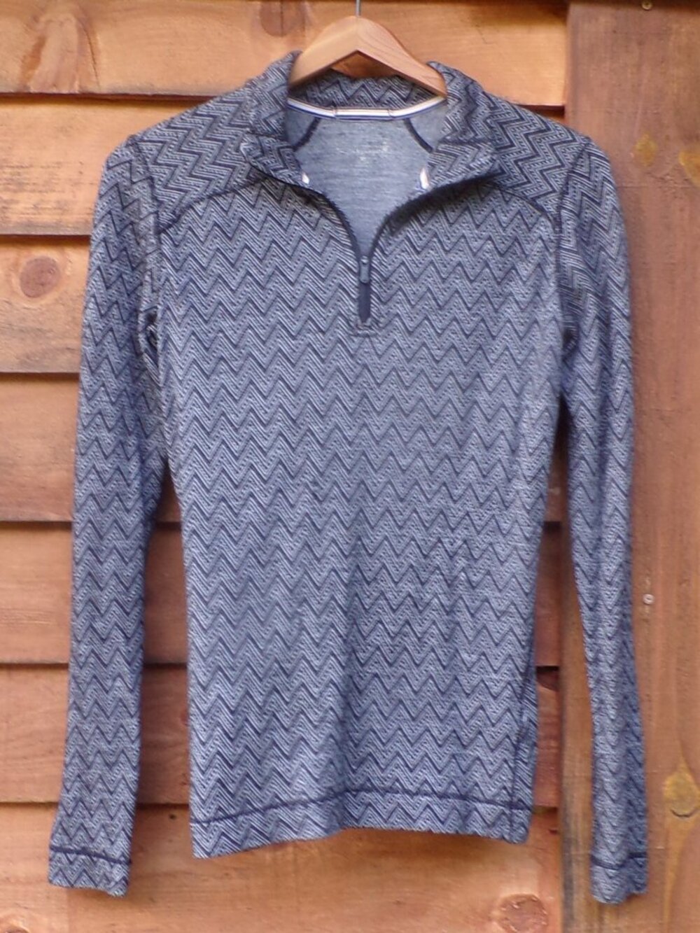 Patagonia Women's M Merino Wool Base Layer 3/4 Zip Black/Gray